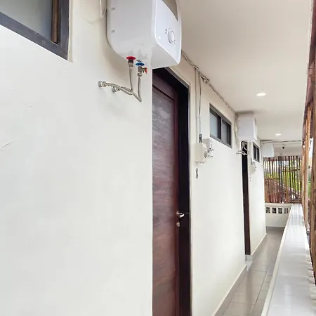 Pb Hotel Kuta - 15 Second To The Beach By Micky Studio R